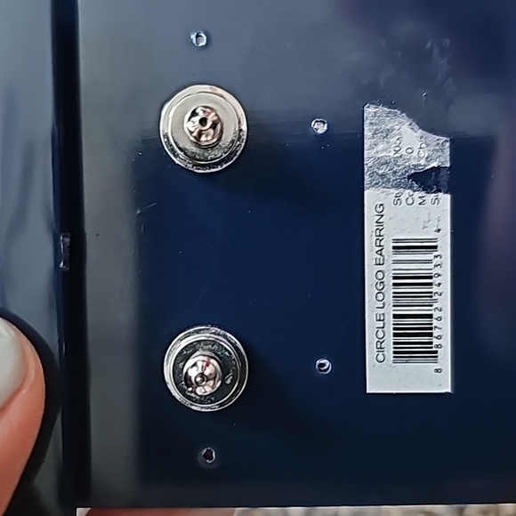 ToryBurch Circle logo earrings - Picture 3 of 4